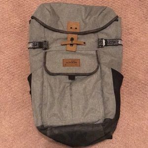 Dakine Caravan 27L Backpack